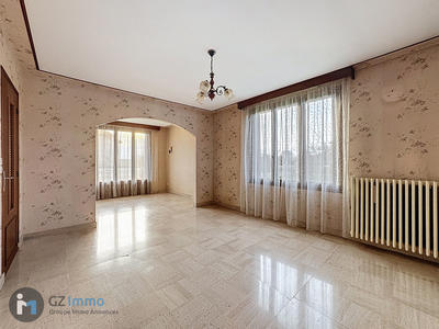 Maison - 137 m² - 6 pièces