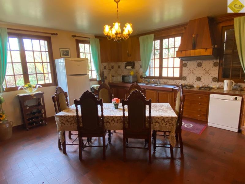 Maison - 346 m² - 9 pièces