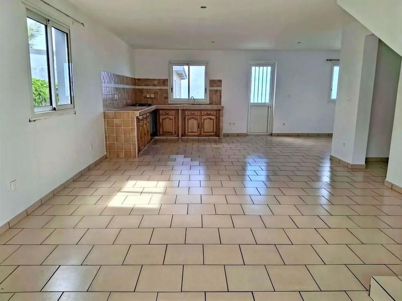 Maison - 100 m² - 6 pièces