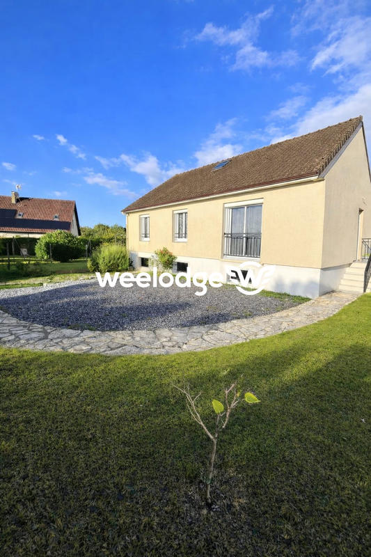 Maison - 104 m² - 6 pièces