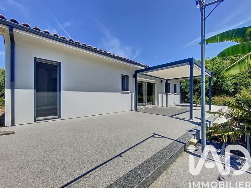 Maison - 140 m² - 5 pièces