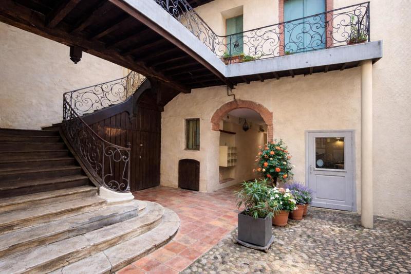 Appartement - 209 m² - 6 pièces