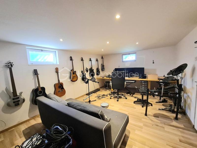 Maison - 157 m² - 7 pièces