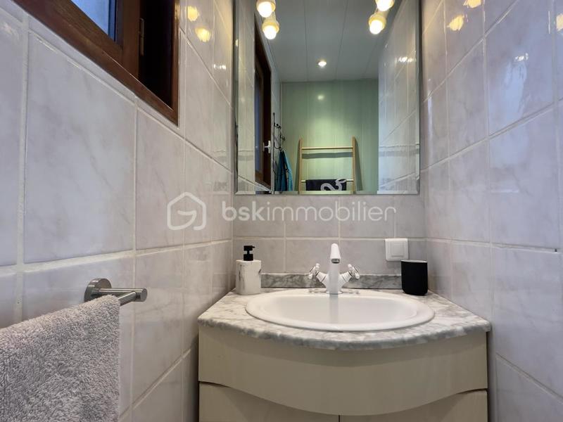 Maison traditionnelle - 130 m² - 6 pièces