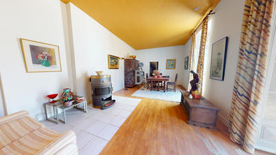 Maison - 300 m² - 6 pièces