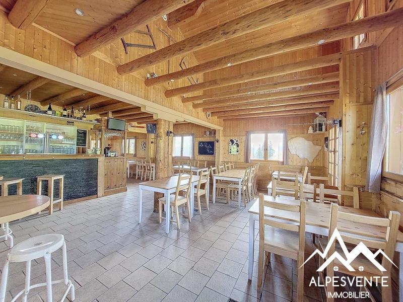 Châlet - 179 m² - 8 pièces