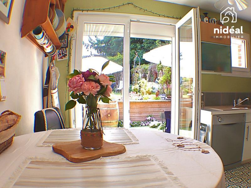 Maison - 90 m² - 5 pièces