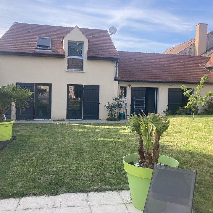 Villa - 270 m² - 8 pièces