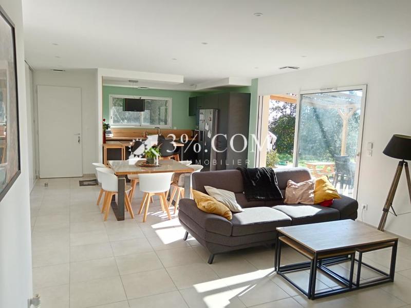 Maison - 100 m² - 4 pièces