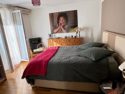 Appartement - 95 m² - 4 pièces