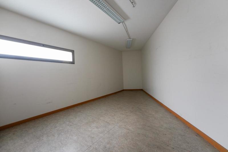 Bureau - 450 m²