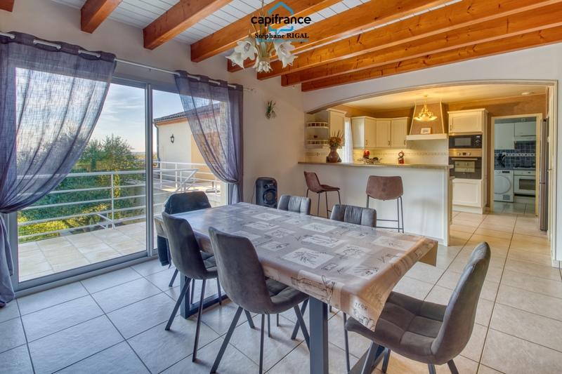 Propriété - 155 m² - 6 pièces