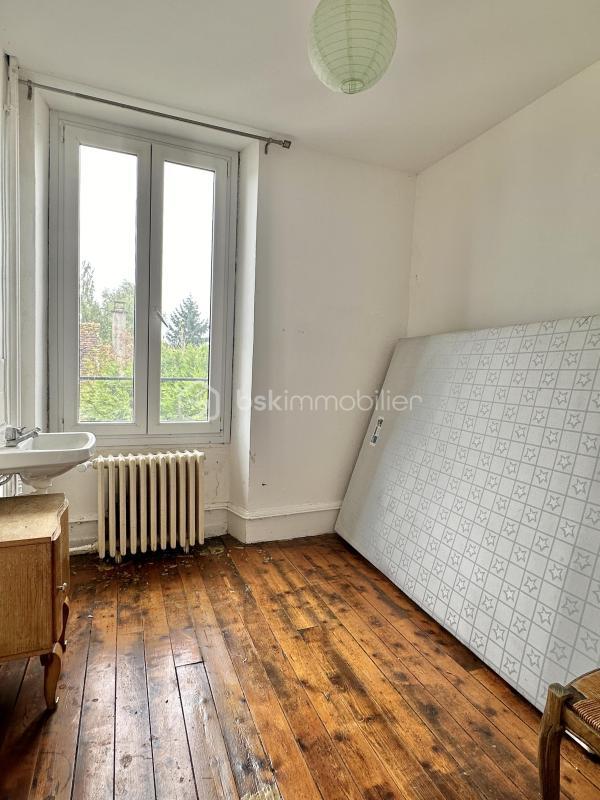 Immeuble - 220 m² - 10 pièces