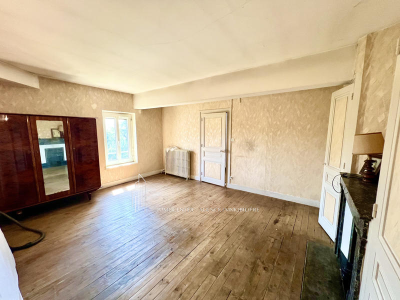 Maison - 198 m² - 7 pièces