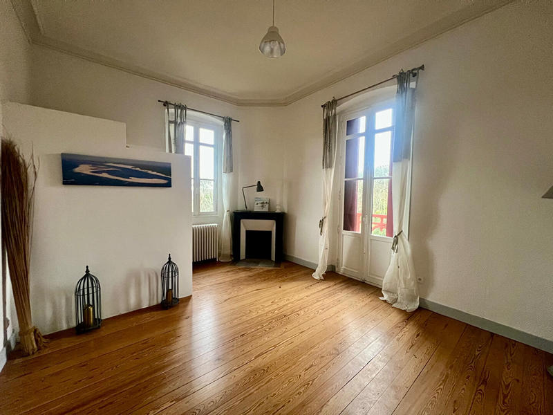 Appartement - 102 m² - 4 pièces