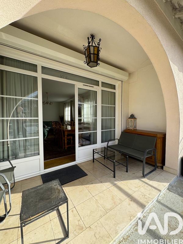 Maison - 200 m² - 9 pièces