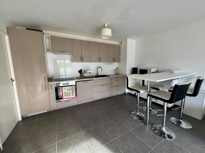 Appartement - 82 m² - 4 pièces