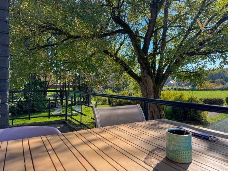 Propriété - 290 m² - 8 pièces