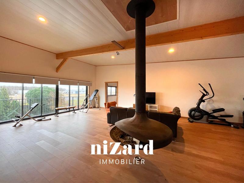 Local commercial - 820 m²