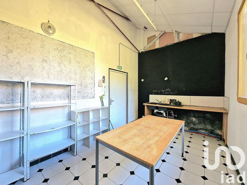 Maison - 300 m² - 4 pièces