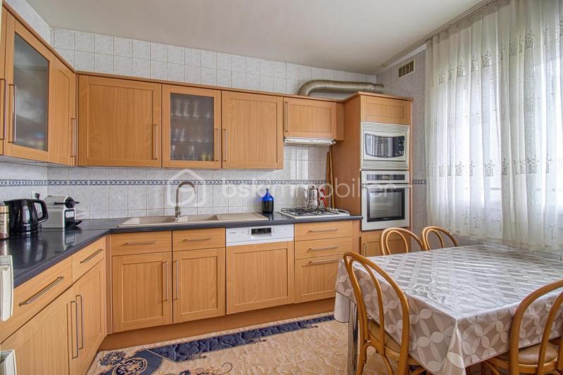 Maison - 172 m² - 10 pièces