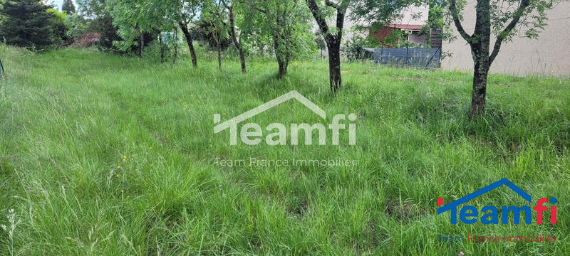 Terrain - 800 m²