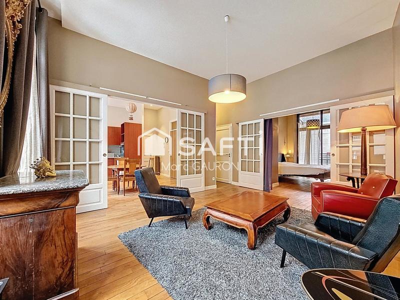 Appartement - 160 m² - 7 pièces