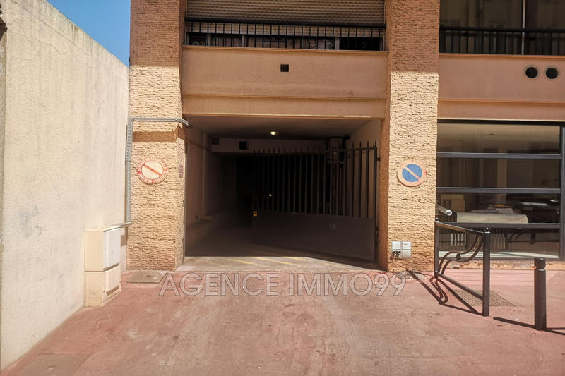 Parking / Garage - 13 m²