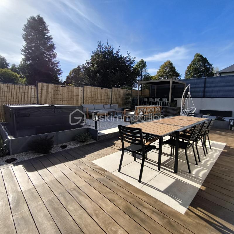 Maison - 144 m² - 6 pièces