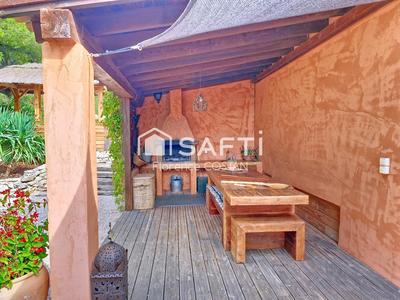 Villa - 160 m² - 6 pièces