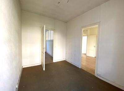 Immeuble - 270 m² - 9 pièces