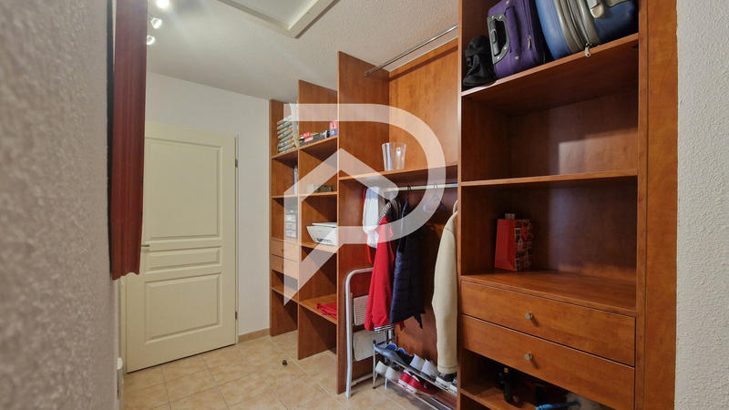 Maison - 107 m² - 4 pièces