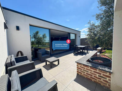 Maison - 243 m² - 7 pièces