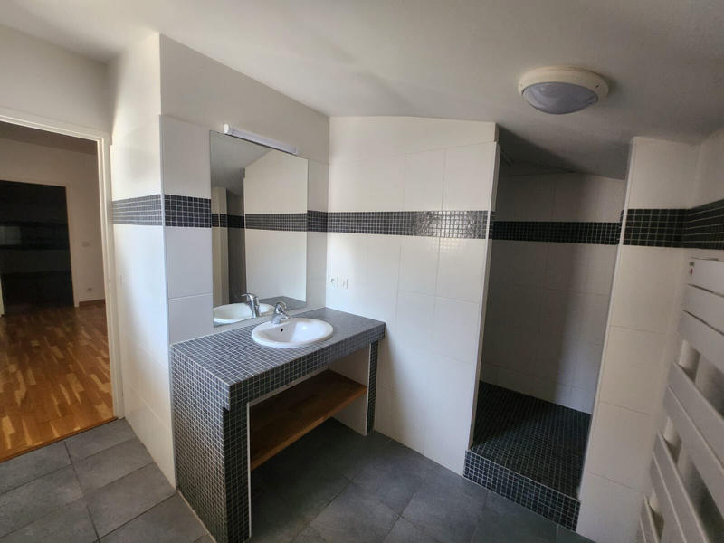 Maison - 196 m² - 6 pièces