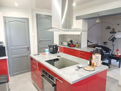 Maison - 95 m² - 4 pièces