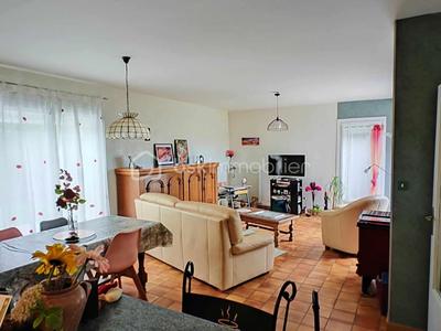 Maison - 145 m² - 6 pièces