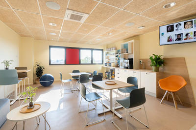 Bureau - 427 m²
