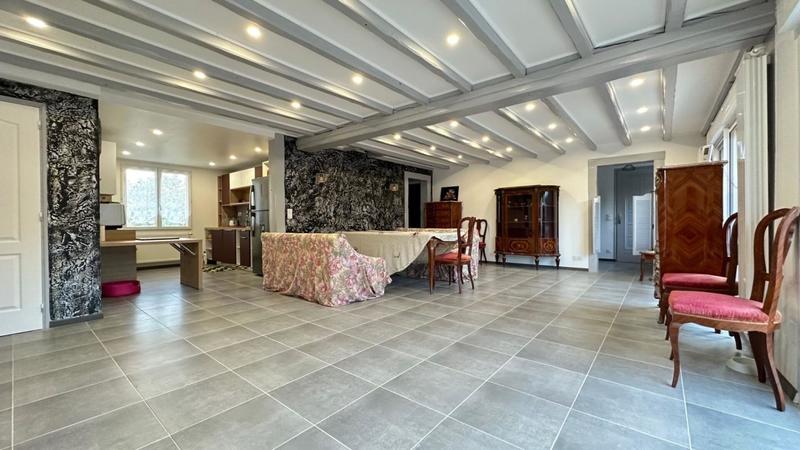 Maison - 230 m² - 9 pièces