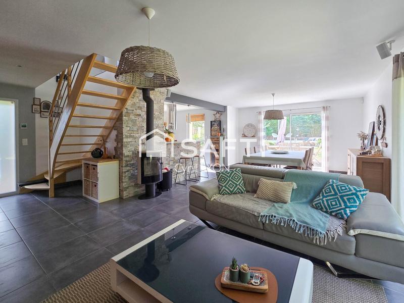 Maison - 139 m² - 5 pièces