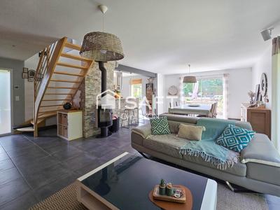 Maison - 139 m² - 5 pièces