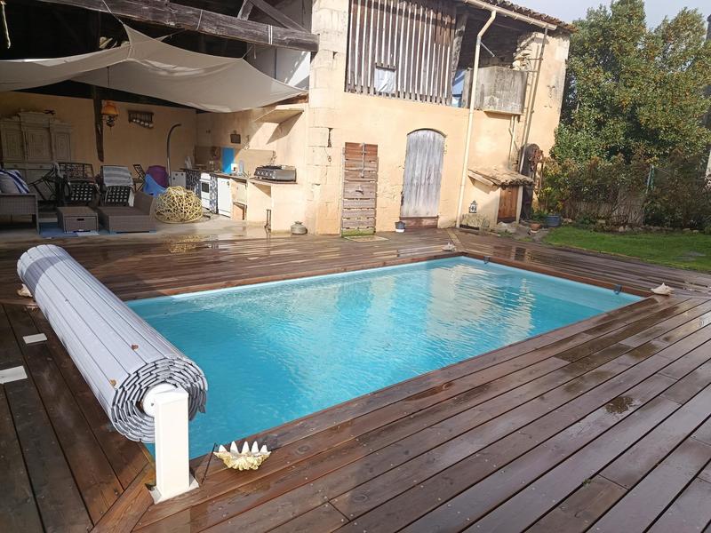 Maison - 200 m² - 7 pièces