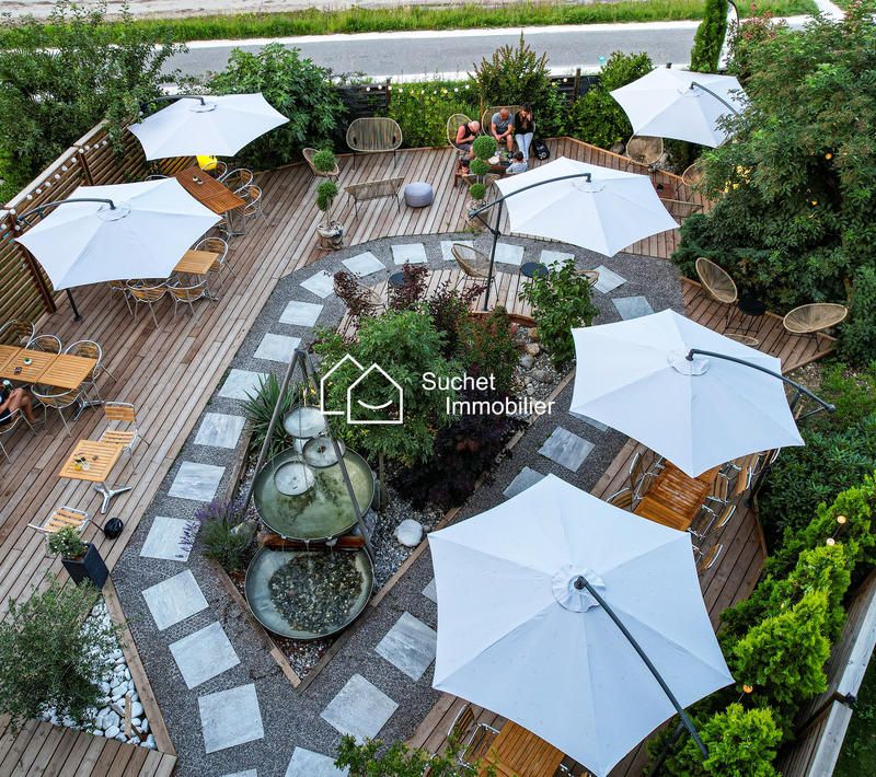 Local commercial - 400 m² - 10 pièces