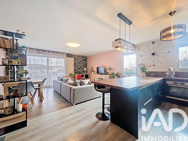 Appartement - 90 m² - 4 pièces