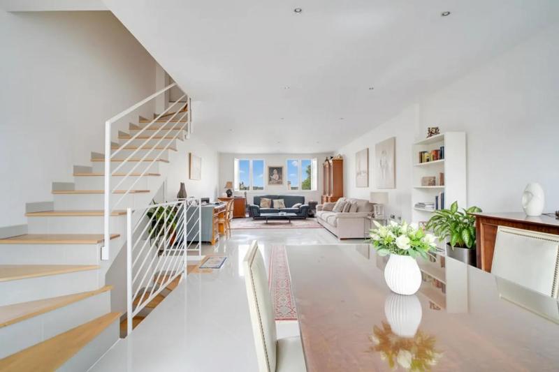 Maison - 121 m² - 5 pièces