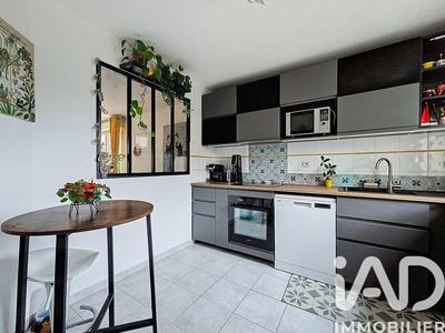 Maison - 96 m² - 5 pièces