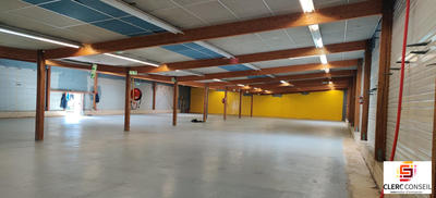 Local commercial - 1 100 m²