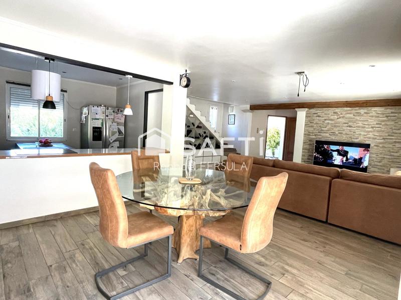 Maison - 150 m² - 6 pièces