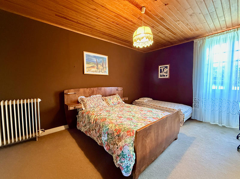 Maison - 360 m² - 10 pièces