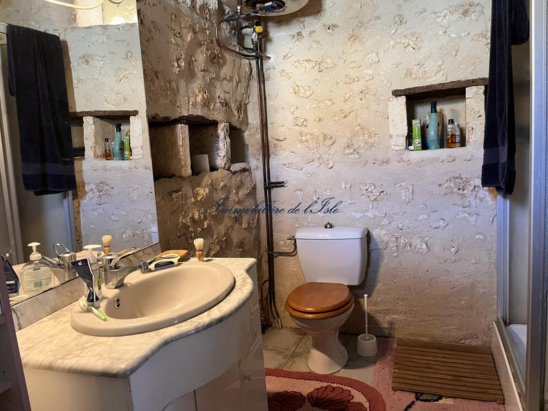 Maison - 233 m² - 8 pièces