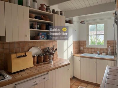 Maison - 92 m² - 5 pièces